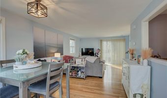 501 Woodhaven Ct 501, Cranston, RI 02920