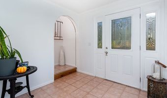 35 Mendes Rd, Danbury, CT 06811