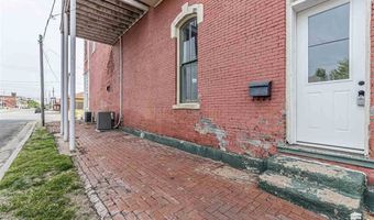 217 W 1st St, Abilene, KS 67410