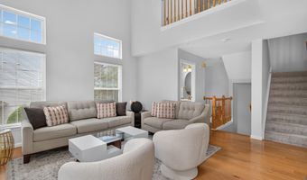 6607 THACKWELL Way 2203, Alexandria, VA 22315