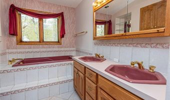 1850 Petes Point Ln SW, Alexandria, MN 56308