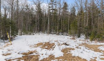 3 New England Rd, Abbot, ME 04406