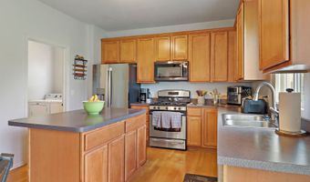 1286 Goldfinch Ln, Antioch, IL 60002