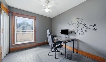 325 W 5th St, Auburn, IN 46706