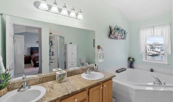 12 Blue Heron Ln, Bayville, NJ 08721