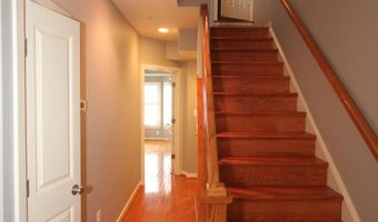 2831 11TH St N, Arlington, VA 22201