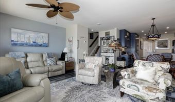 401 Bay Shore Dr 8B, Barnegat, NJ 08005