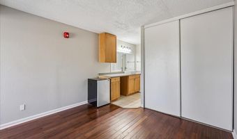 60 S VAN DORN St 210, Alexandria, VA 22304