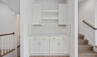 7412 ROCKY CREEK Ter, Annandale, VA 22003
