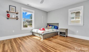 20 Phillip Ln, Arden, NC 28704