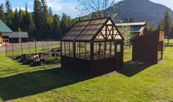 6693 River Rd, Clark Fork, ID 83811