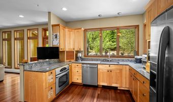 125 Stage Rd, Chesterfield, NH 03466