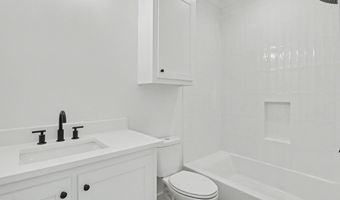 5011 Tennessee St, Bay St. Louis, MS 39520