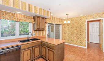 191 Parkview Dr, Aurora, OH 44202