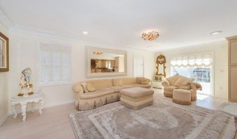 75 White St, Andover, NJ 07801