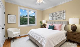 103 Village Pointe Ln, Asheville, NC 28803