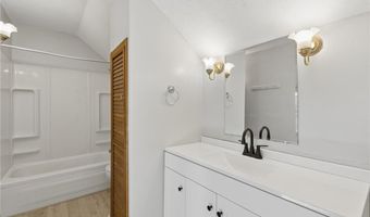 302 Benton St, Anoka, MN 55303