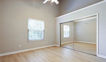 901 Wentworth Ct, Alpharetta, GA 30022