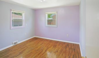 921 NE 9th Ave, Aberdeen, SD 57401
