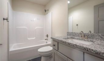 1632 N 157th Ln, Basehor, KS 66007