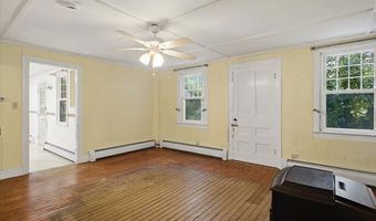 105 Hicks Ave, Bennington, VT 05201