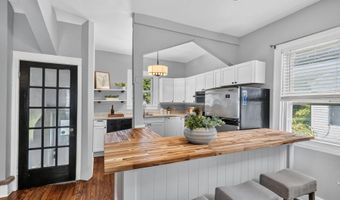 826 CEDARCROFT Rd, Baltimore, MD 21212