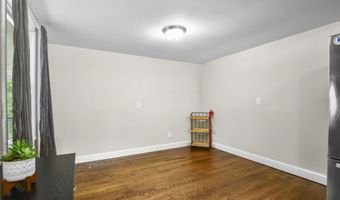 198 Macon Dr, Bridgeport, CT 06606