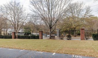 225 Oak St 104, Athens, GA 30605