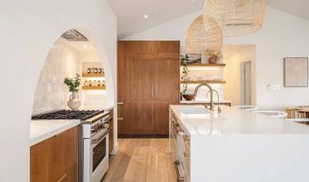 2040 Kanakanui Rd, Kihei, HI 96753