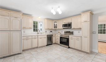 475 Red Chimney Dr, Warwick, RI 02886