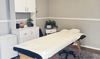 412 W Main St, Artesia, NM 88210