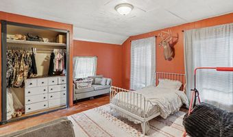 172 26th St, Allegan, MI 49010