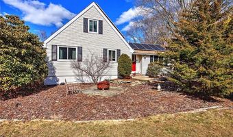 121 Jenckes Hill Rd, Lincoln, RI 02865