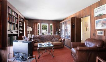 71 Philmont Ave, Cranston, RI 02910