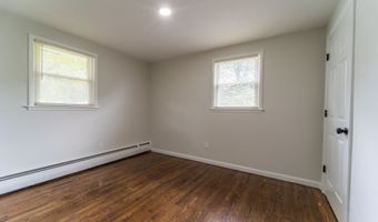42 Greenwood Ave, Bloomfield, CT 06002