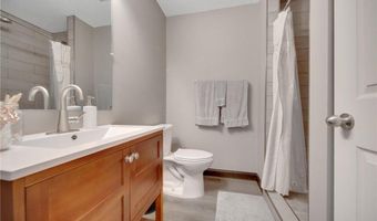 904 Palm Cir, Annandale, MN 55302