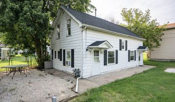 42448 N Lake Ave, Antioch, IL 60002