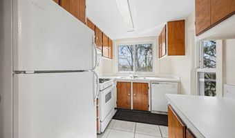 1326 Traver St, Ann Arbor, MI 48105
