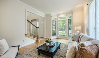 1544 Newport Creek Dr, Ann Arbor, MI 48103