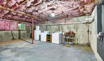 126 Rogers Rd, Barnstead, NH 03225