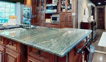 10 Stagecoach Ln, Amenia, NY 12501