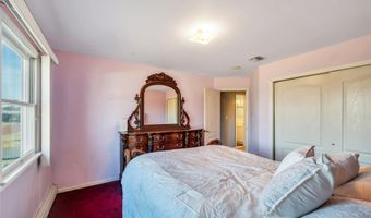 133 Wentworth Ave, Albertson, NY 11507