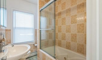219 N Somerset Ave, Ventnor City, NJ 08406