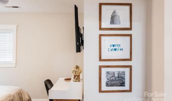 2230 Markham Ct, Charlotte, NC 28205