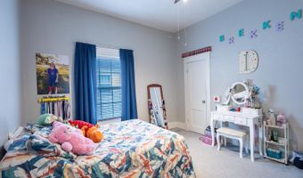 126 N 3rd St, Arkansas City, KS 67005