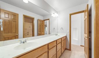 5284 Taft Ct, Arvada, CO 80002