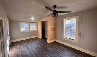 748 Brooks St, Batesville, AR 72501