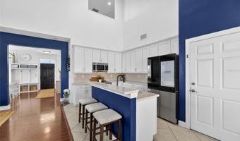 5536 LUMINAR POINTE Ln, Apollo Beach, FL 33572