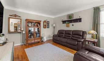 14871 Angelique Ave, Allen Park, MI 48101