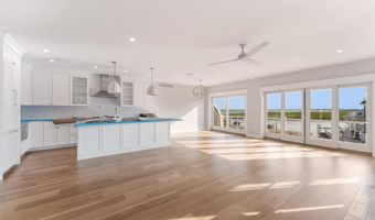 805 21st St, Avalon, NJ 08202